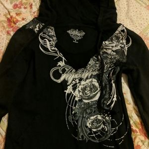 Stylish pullover